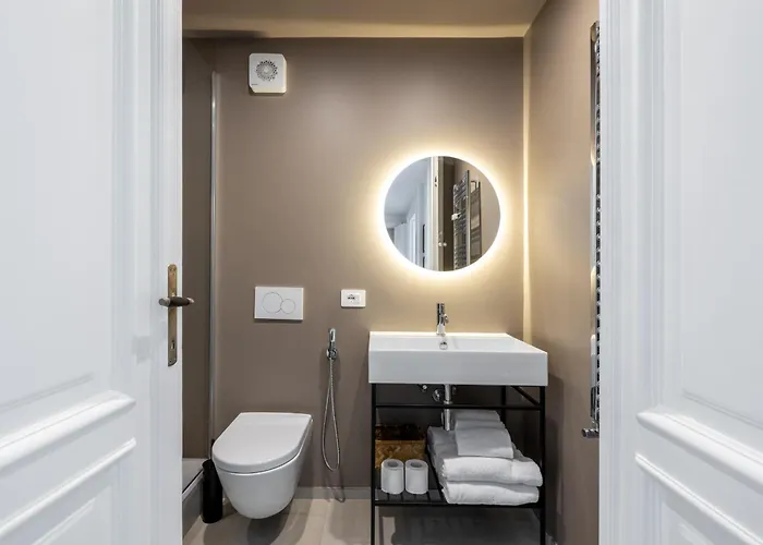 Apartment Elegant In Prati Rom