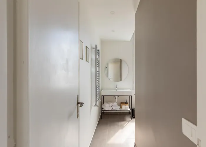 Elegant In Prati Apartment *