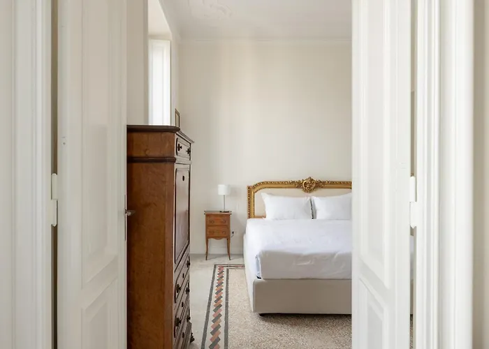 Elegant In Prati Apartment *